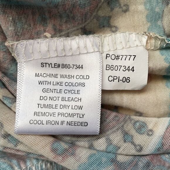 Urban Heritage Elasticized Short Sleeve Top Size Small - Picture 8 of 8